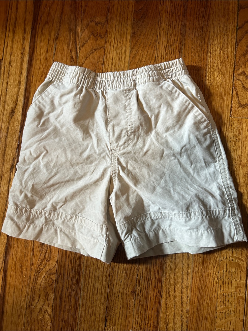 Circo infant White Elastic-Waist Flat Front Shorts